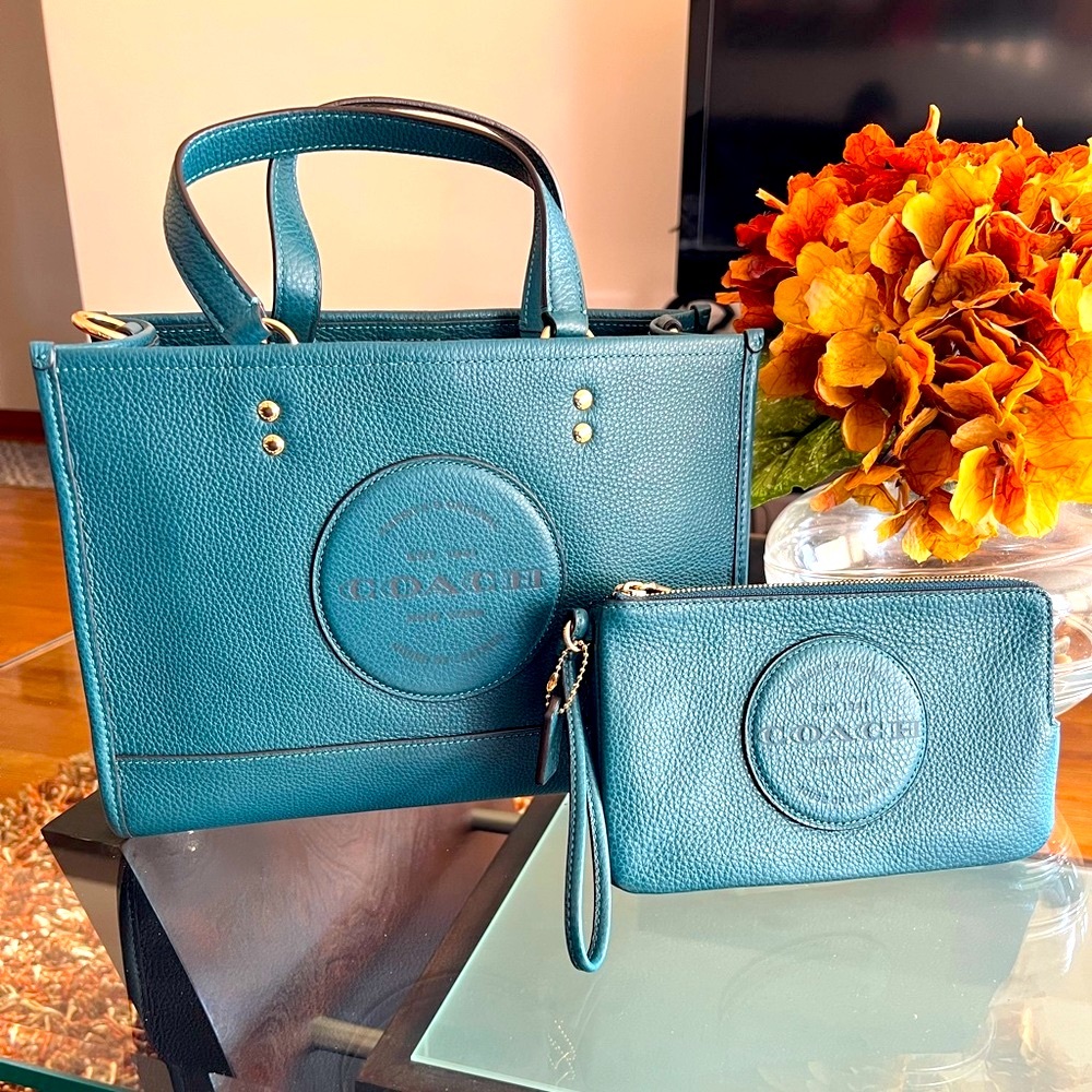 Coach tote with matching wristlet